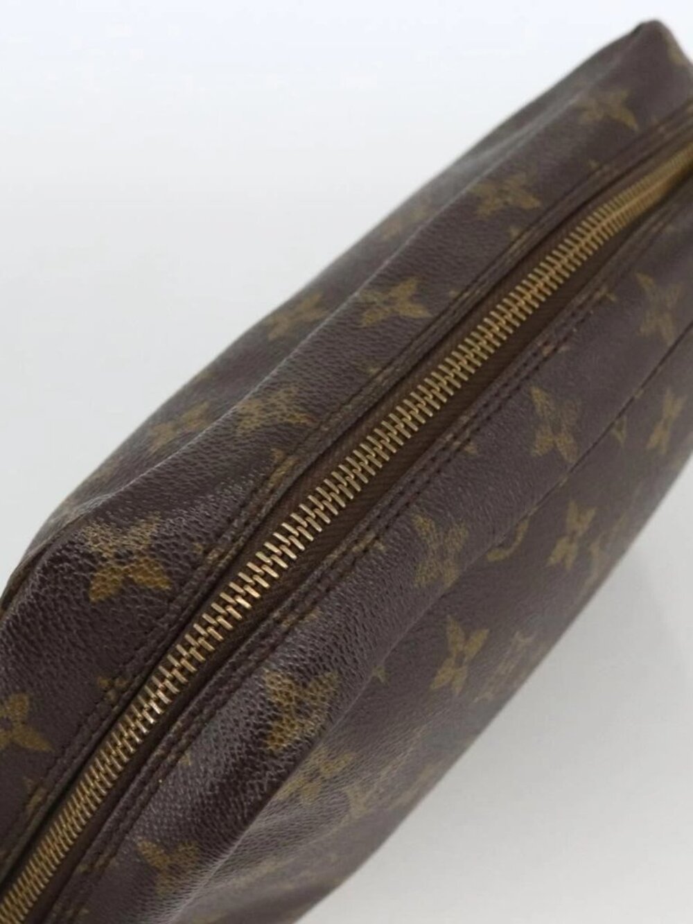 LOUIS VUITTON Monogram Trousse Toilette 23 Clutch Bag - Picture 5 of 16